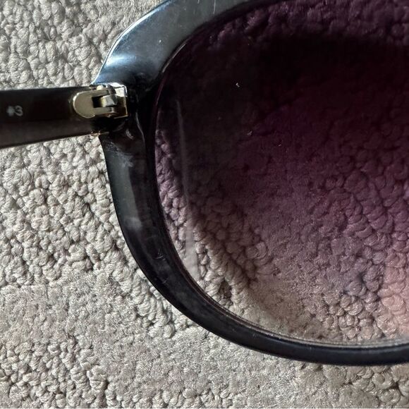 Diane Von Furstenberg Alice DVF647S Oversized Sunglasses. Gradient Black.